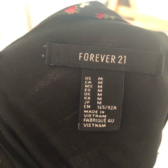 Feminine, flirty Forever 21 dress - Picture 7 of 8